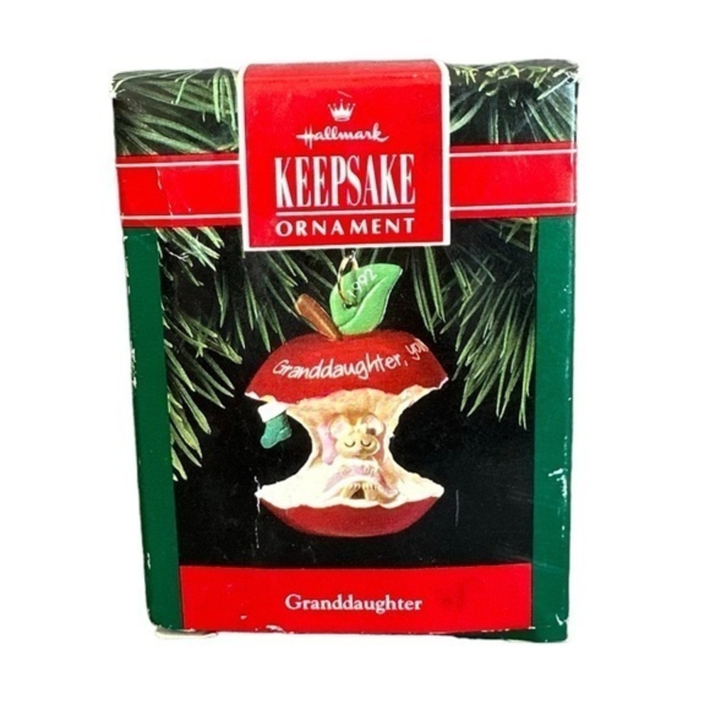 Hallmark Keepsake Ornament Granddaughter‎ Mouse Apple 1992